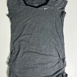 Nike girls Heather Gray V-Neck Tee